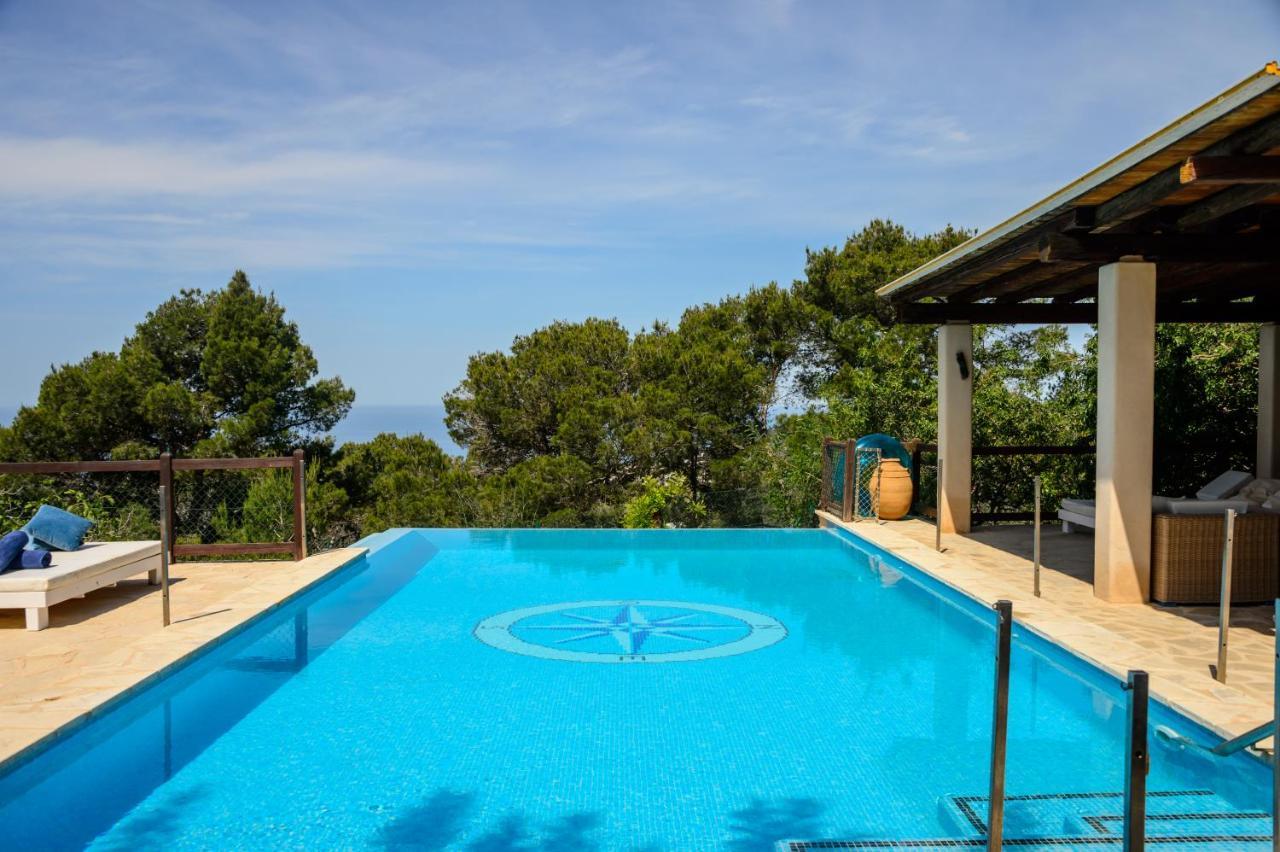 Villa New!villa Savinar *